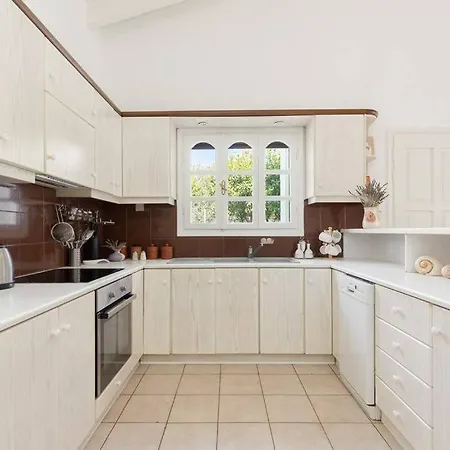 Luxurious Villa, With Big Garden Next To Beach Villa