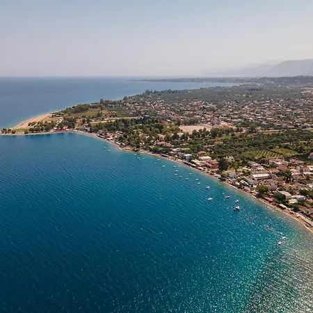 Luxurious Villa, With Big Garden Next To Beach Villa Selianitika